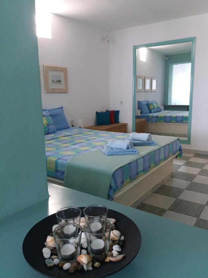 Emily'S Suites Адамас Экстерьер фото