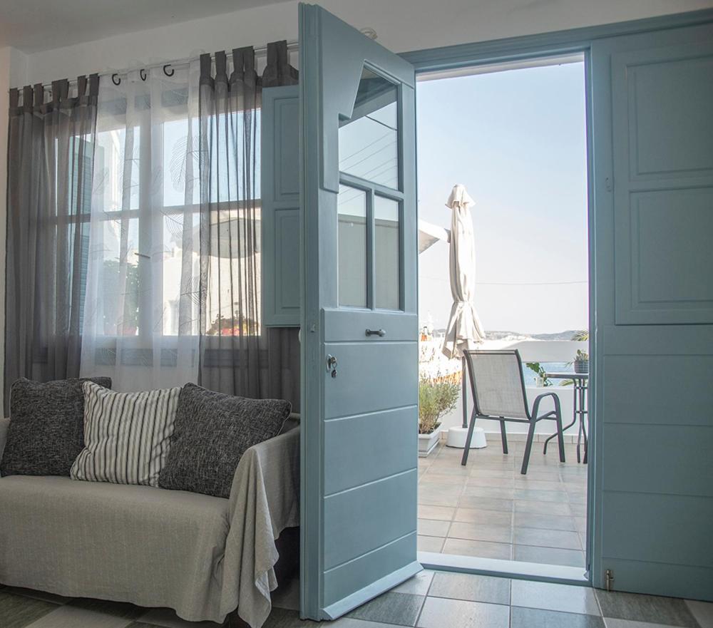 Emily'S Suites Адамас Экстерьер фото